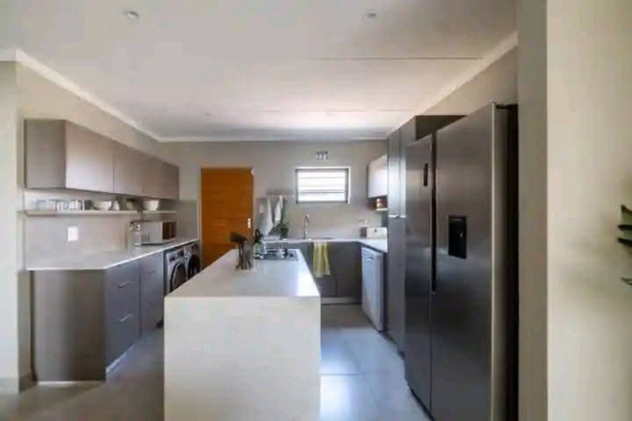 2 Bedroom Property for Sale in Windmill Park Gauteng
