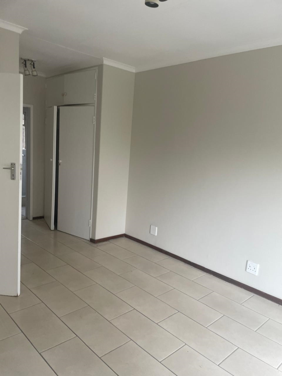 To Let 3 Bedroom Property for Rent in Edenvale Central Gauteng