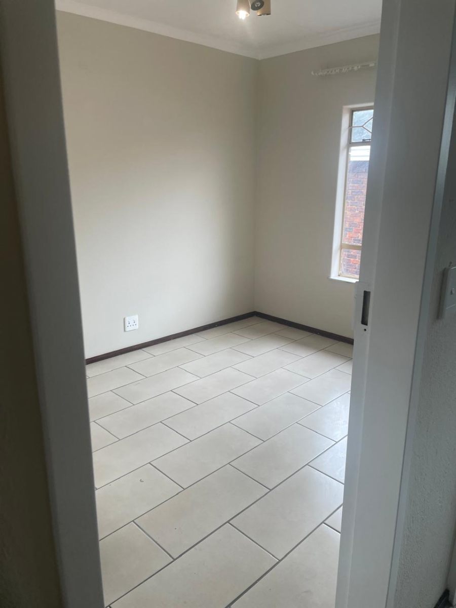 To Let 3 Bedroom Property for Rent in Edenvale Central Gauteng