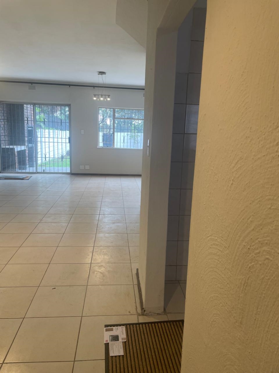 To Let 3 Bedroom Property for Rent in Edenvale Central Gauteng