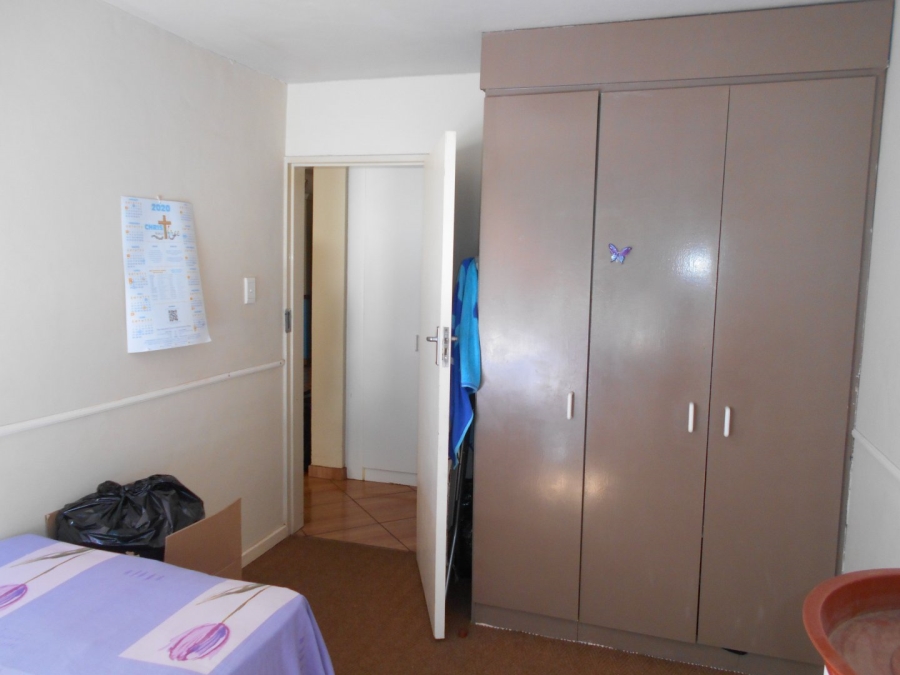 To Let 2 Bedroom Property for Rent in Die Hoewes Gauteng