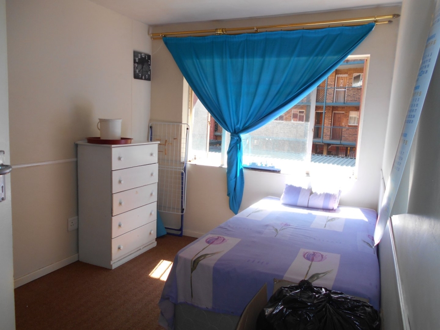 To Let 2 Bedroom Property for Rent in Die Hoewes Gauteng