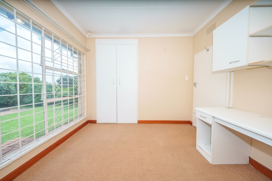 3 Bedroom Property for Sale in Isandovale Gauteng