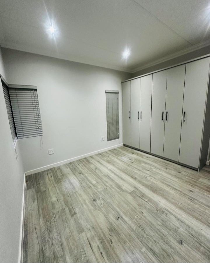 2 Bedroom Property for Sale in Bryanston Gauteng
