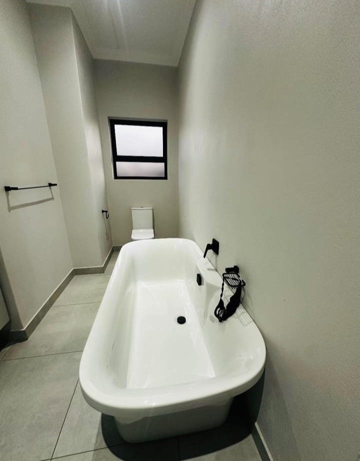 2 Bedroom Property for Sale in Bryanston Gauteng