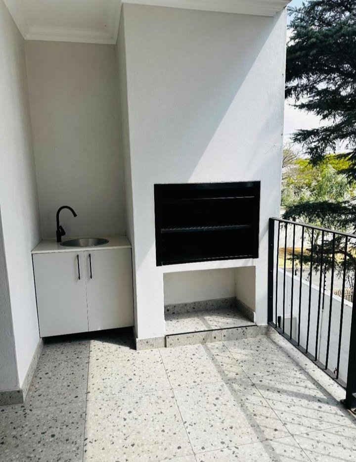 2 Bedroom Property for Sale in Bryanston Gauteng