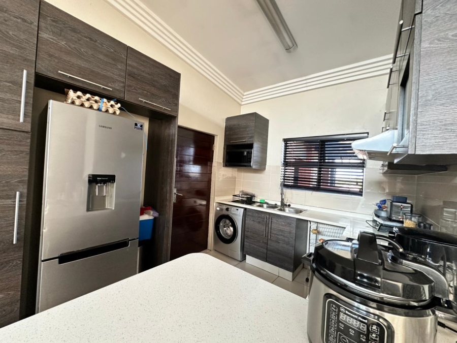 3 Bedroom Property for Sale in Eveleigh Gauteng