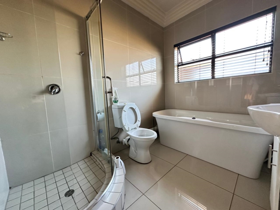 3 Bedroom Property for Sale in Eveleigh Gauteng