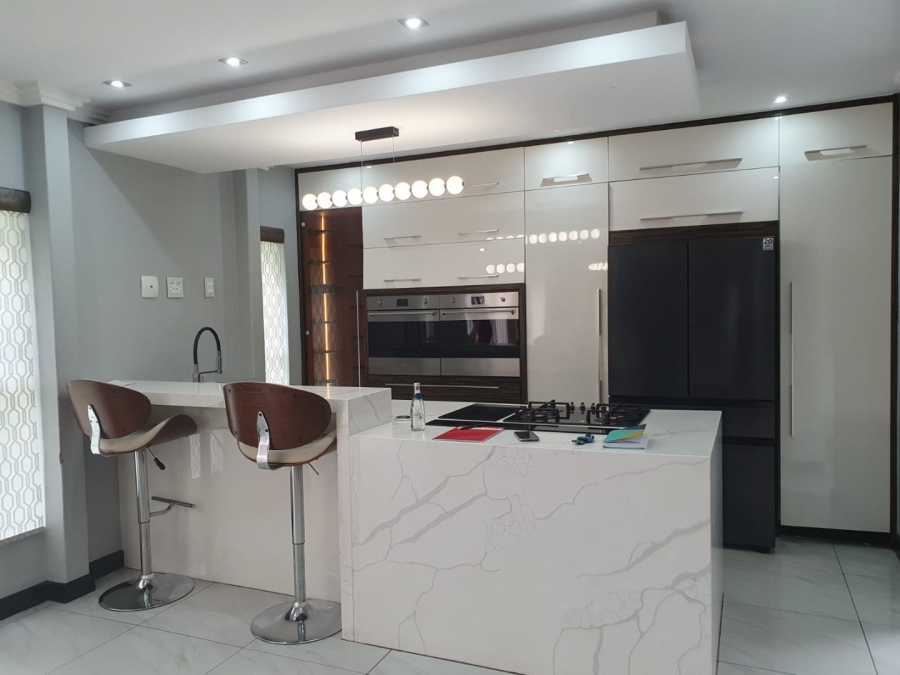 5 Bedroom Property for Sale in Thorn Valley Estate Gauteng