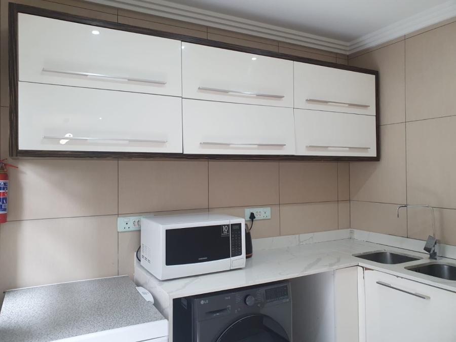 5 Bedroom Property for Sale in Thorn Valley Estate Gauteng