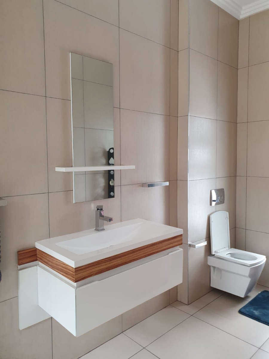 5 Bedroom Property for Sale in Thorn Valley Estate Gauteng