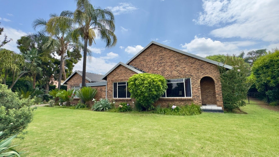 4 Bedroom Property for Sale in Dorandia Gauteng