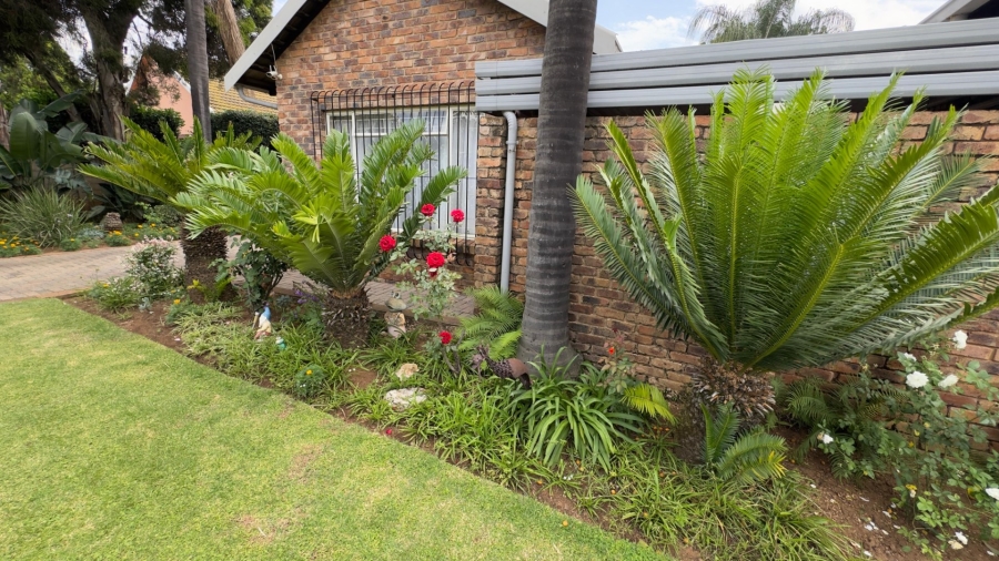 4 Bedroom Property for Sale in Dorandia Gauteng