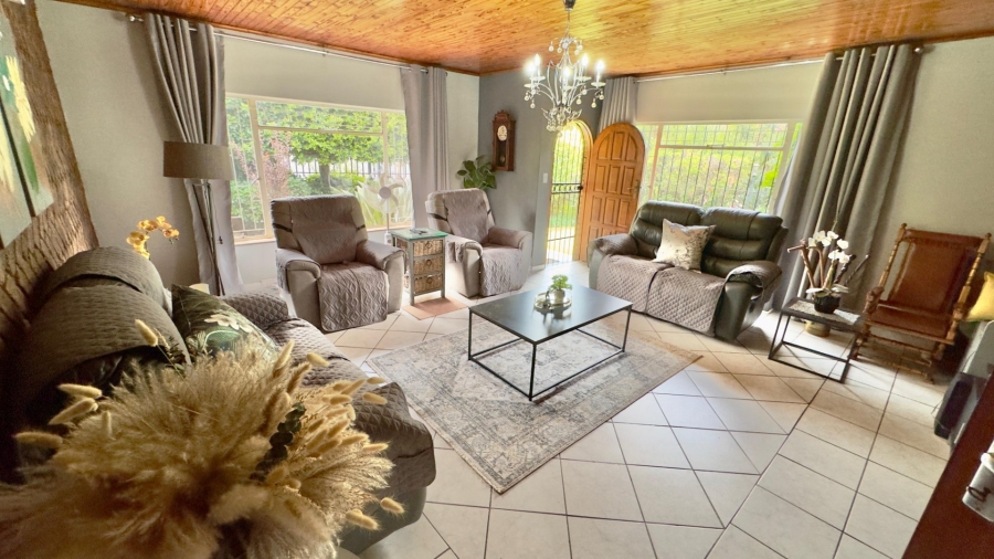 4 Bedroom Property for Sale in Dorandia Gauteng