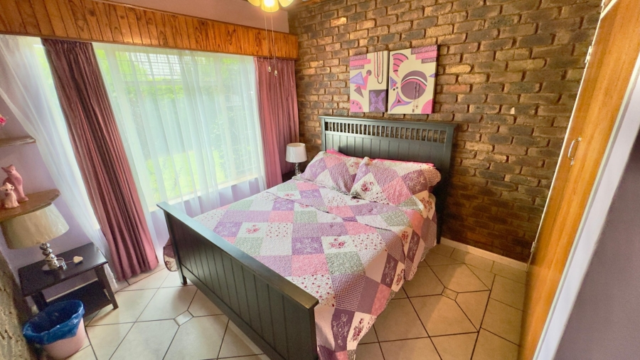 4 Bedroom Property for Sale in Dorandia Gauteng