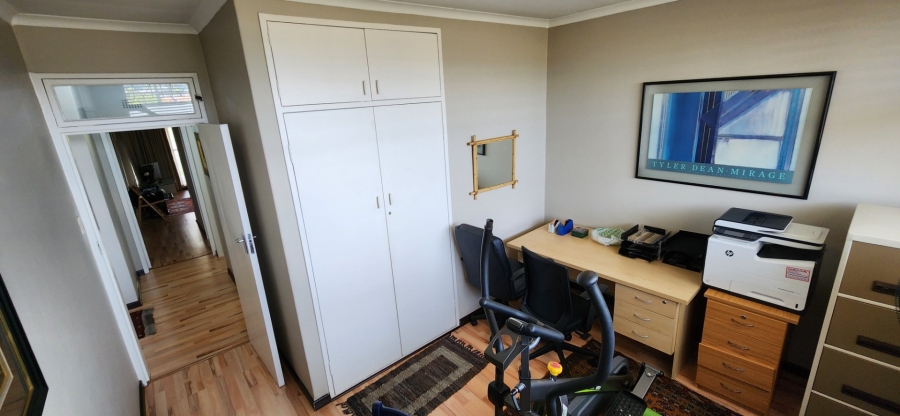 4 Bedroom Property for Sale in Bedfordview Gauteng