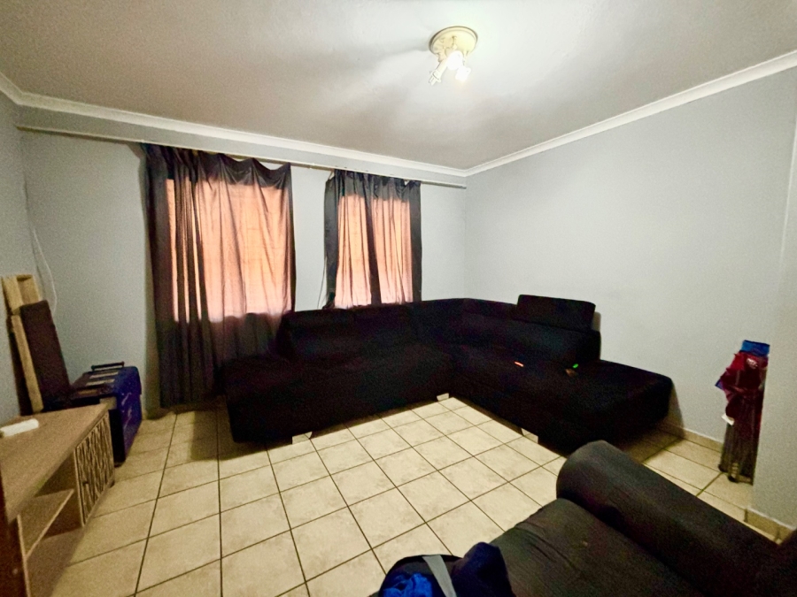 2 Bedroom Property for Sale in Erasmus Gauteng