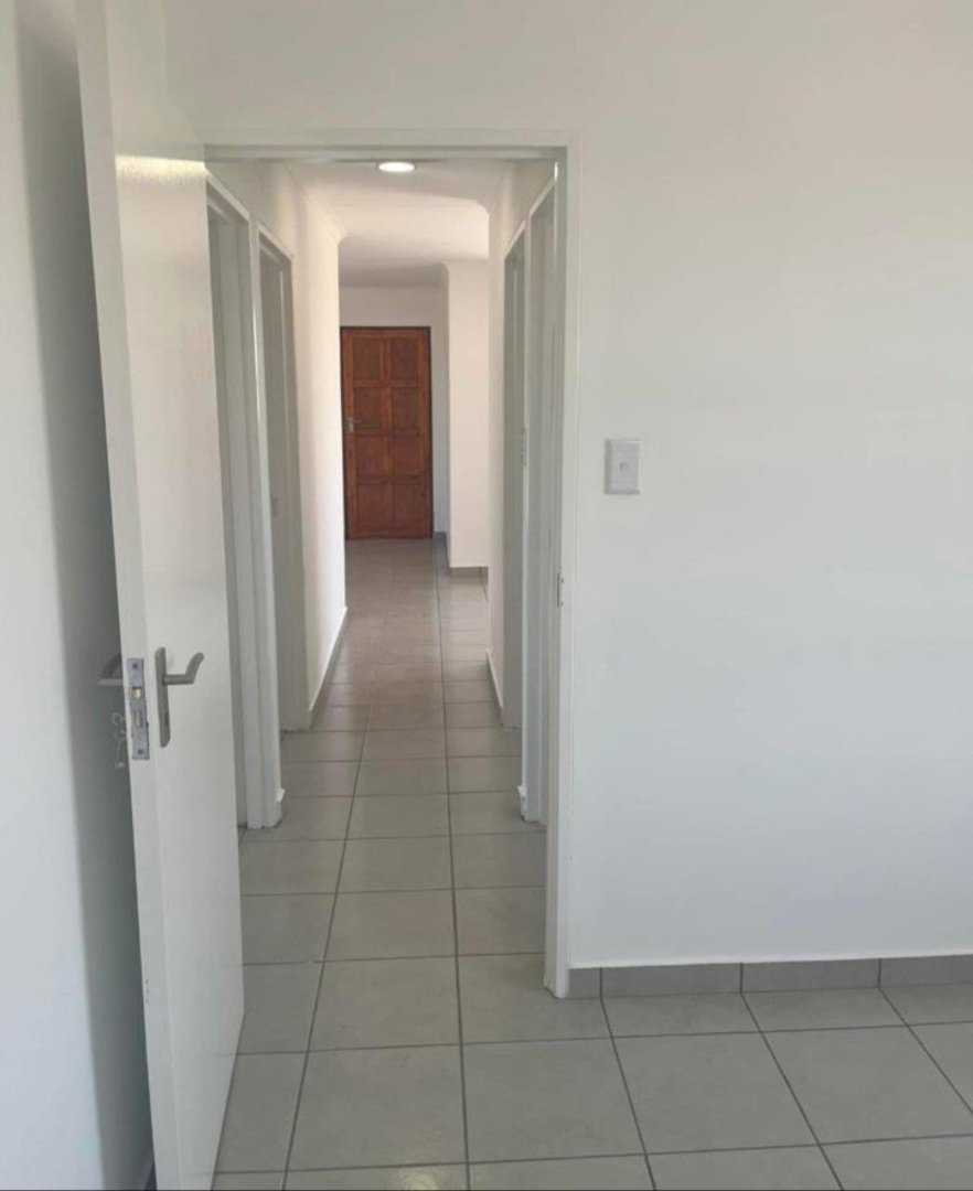 3 Bedroom Property for Sale in Windmill Park Gauteng
