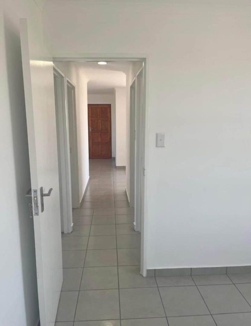 3 Bedroom Property for Sale in Windmill Park Gauteng