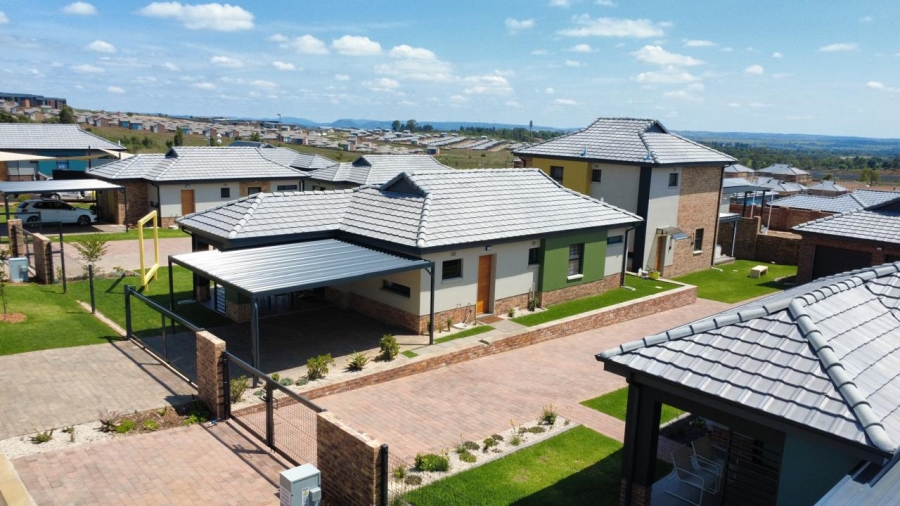 3 Bedroom Property for Sale in Lion Pride Gauteng