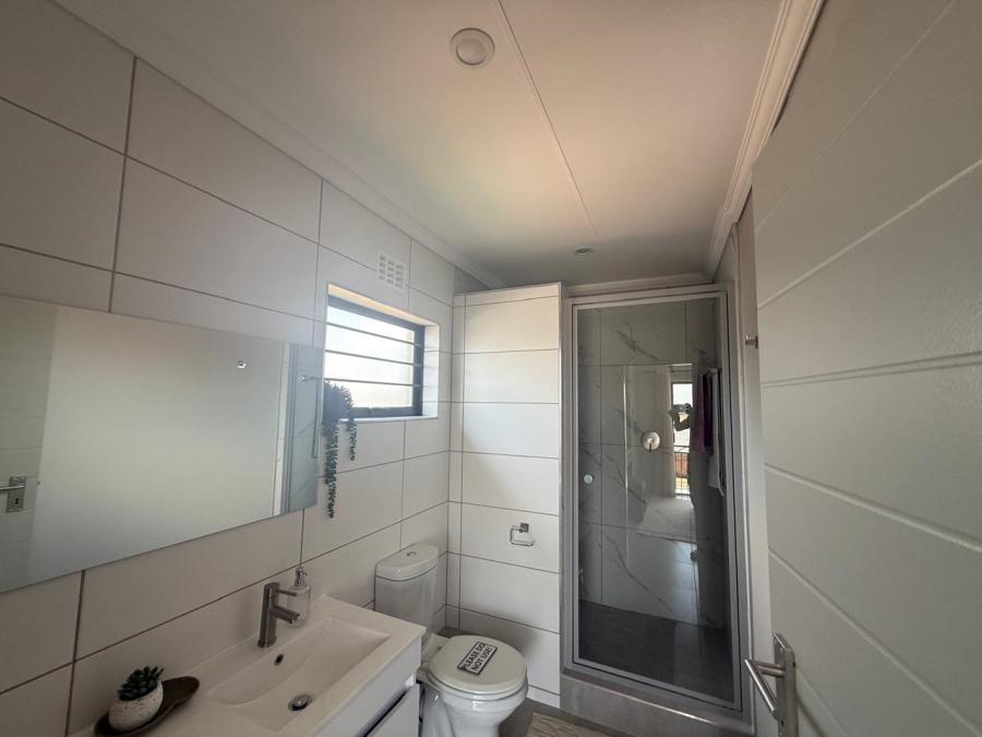 3 Bedroom Property for Sale in Lion Pride Gauteng