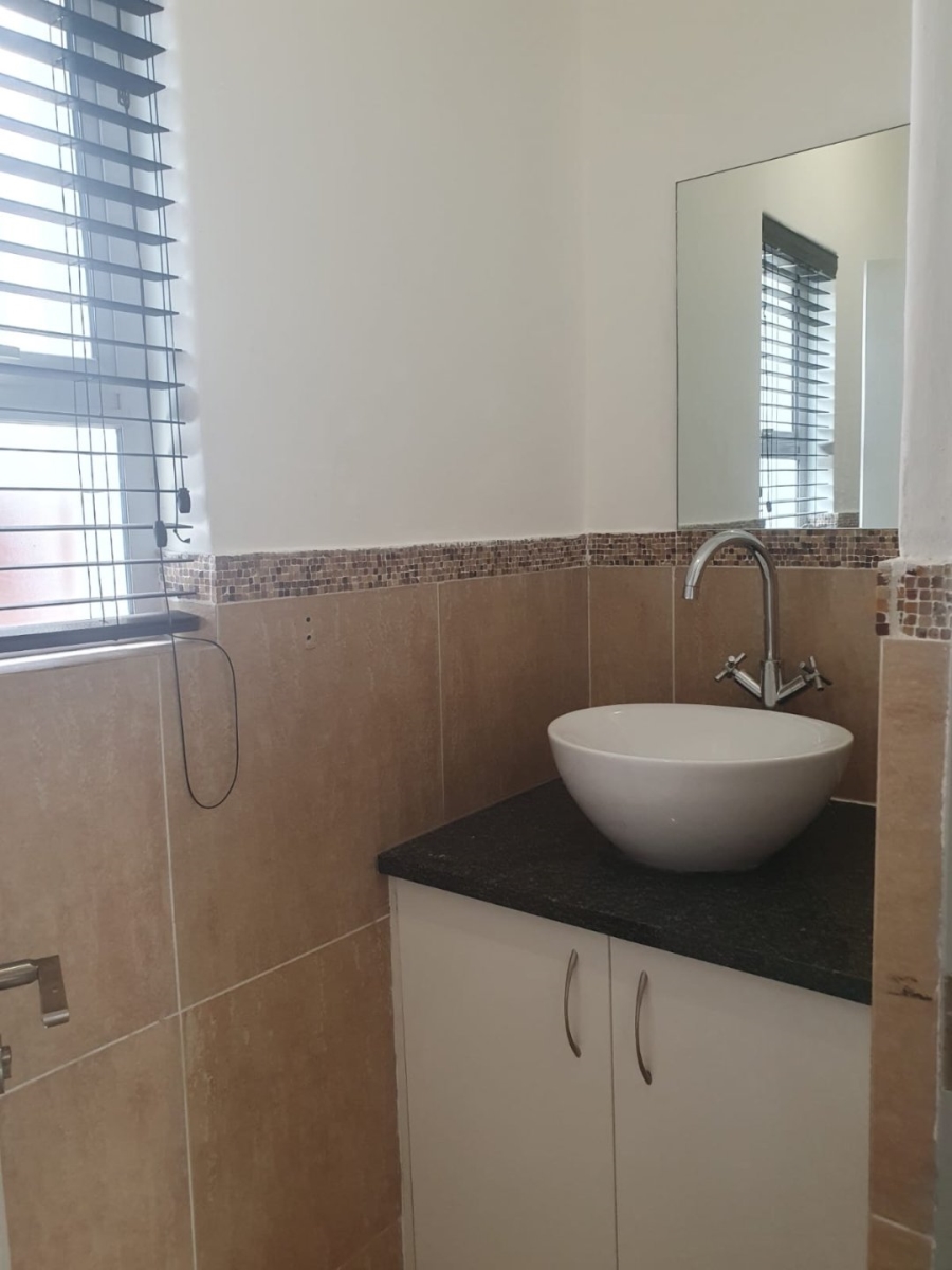 2 Bedroom Property for Sale in Greenstone Hill Gauteng