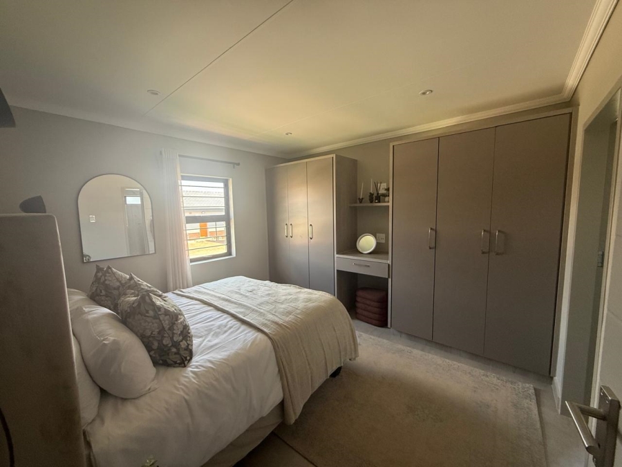 3 Bedroom Property for Sale in Lion Pride Gauteng