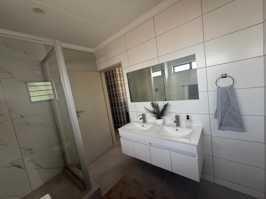 3 Bedroom Property for Sale in Lion Pride Gauteng