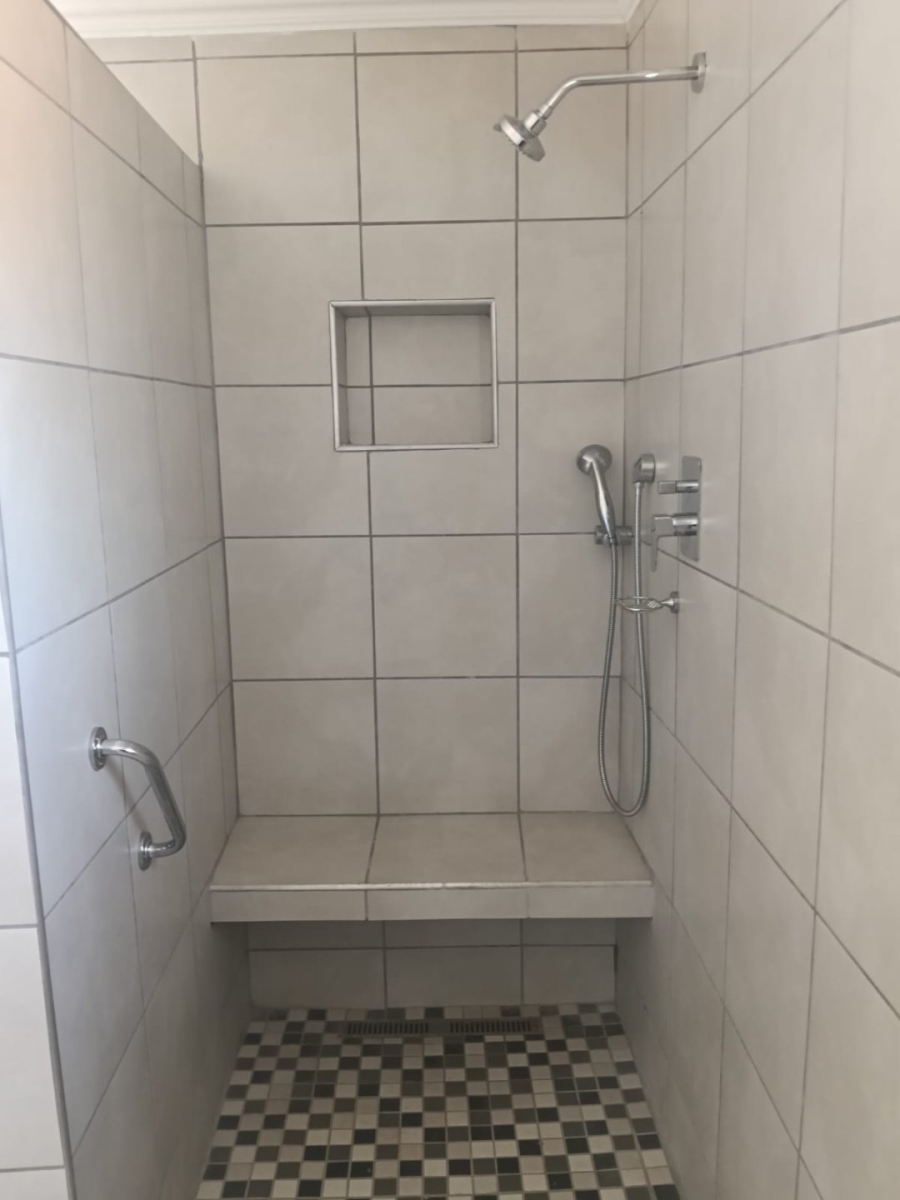 3 Bedroom Property for Sale in Brakpan Central Gauteng