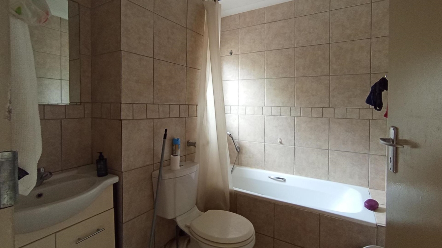 1 Bedroom Property for Sale in Tijger Valley Gauteng