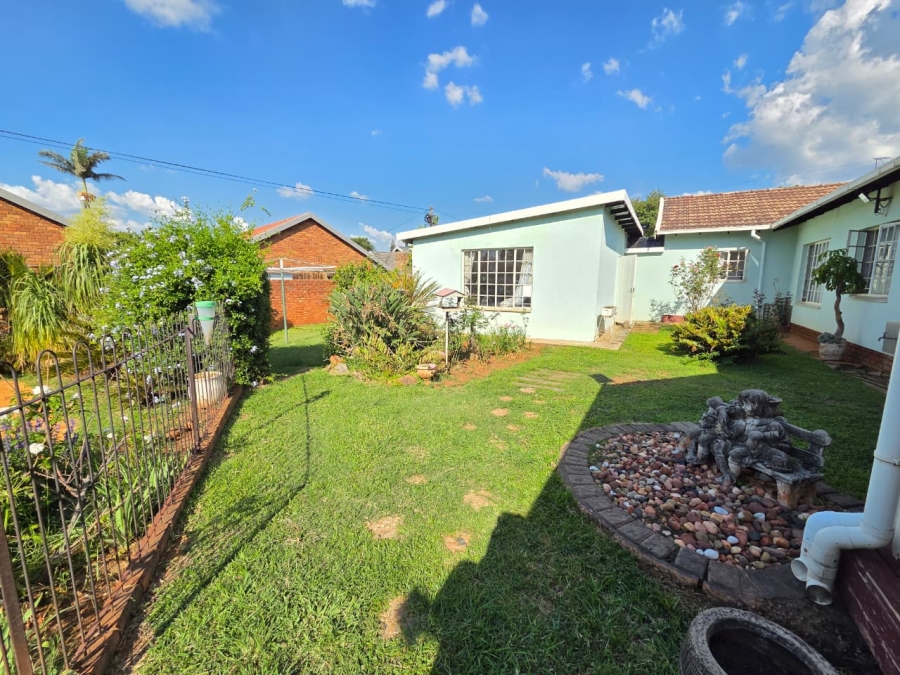 4 Bedroom Property for Sale in Sinoville Gauteng