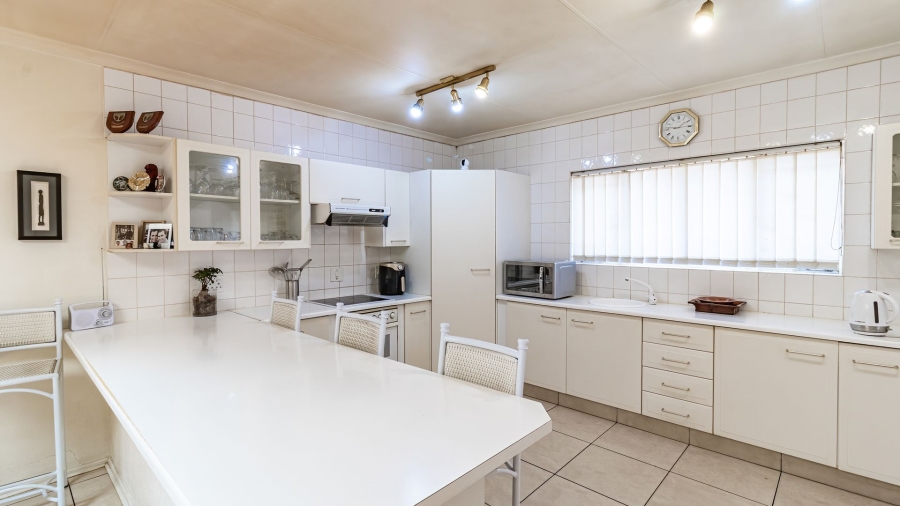 3 Bedroom Property for Sale in Bassonia Gauteng