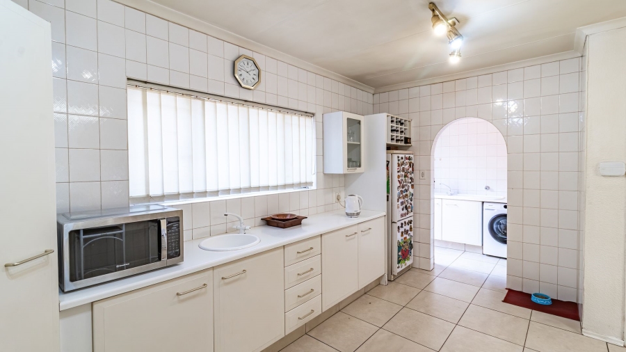 3 Bedroom Property for Sale in Bassonia Gauteng