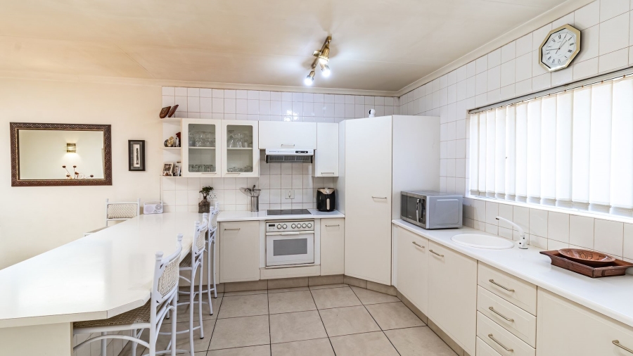 3 Bedroom Property for Sale in Bassonia Gauteng