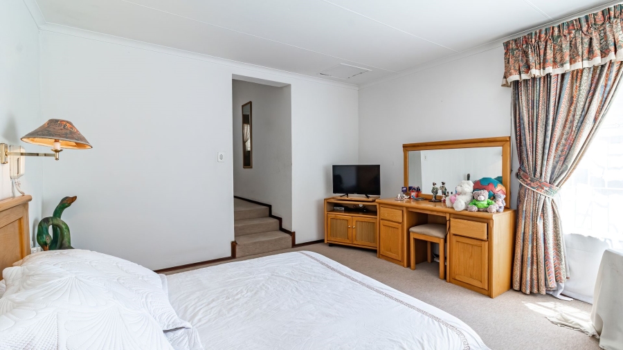 3 Bedroom Property for Sale in Bassonia Gauteng