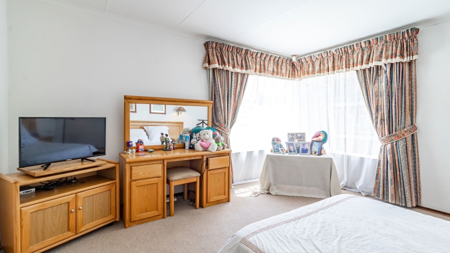 3 Bedroom Property for Sale in Bassonia Gauteng