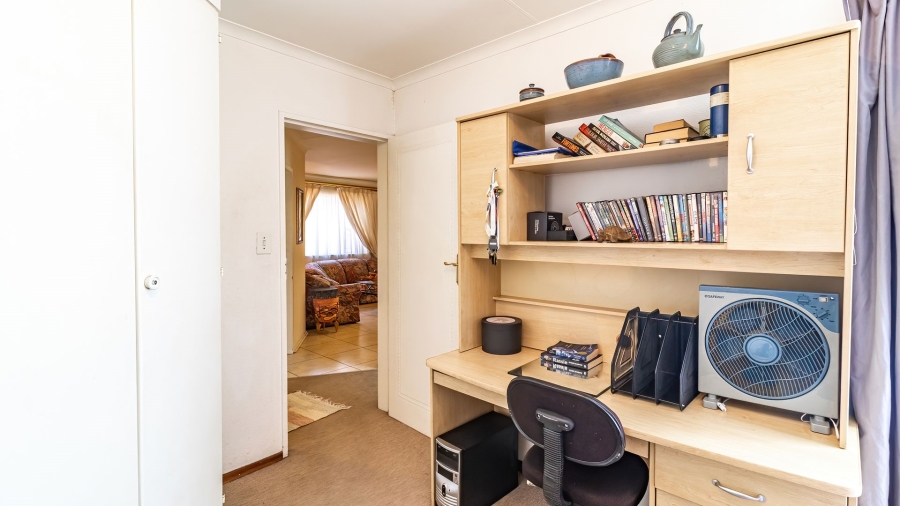 3 Bedroom Property for Sale in Bassonia Gauteng