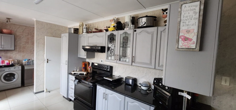 3 Bedroom Property for Sale in Sinoville Gauteng