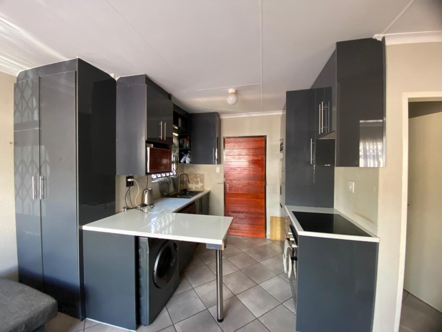 2 Bedroom Property for Sale in Wilfordon Gauteng