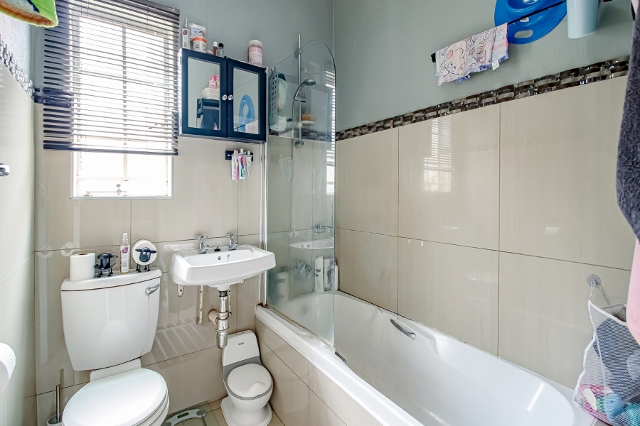 2 Bedroom Property for Sale in Montana Park Gauteng