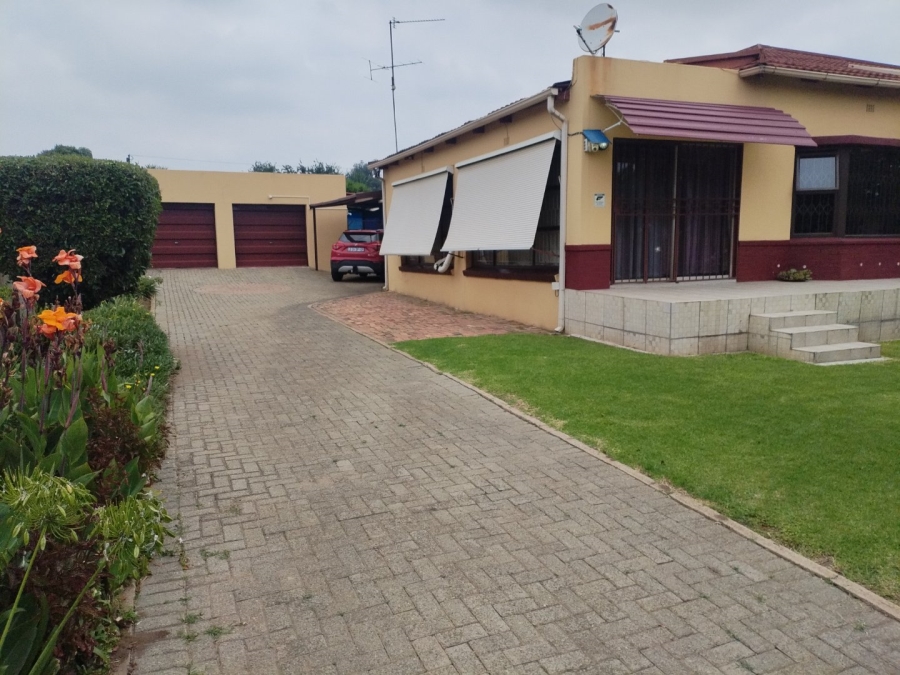 4 Bedroom Property for Sale in Selection Park Gauteng