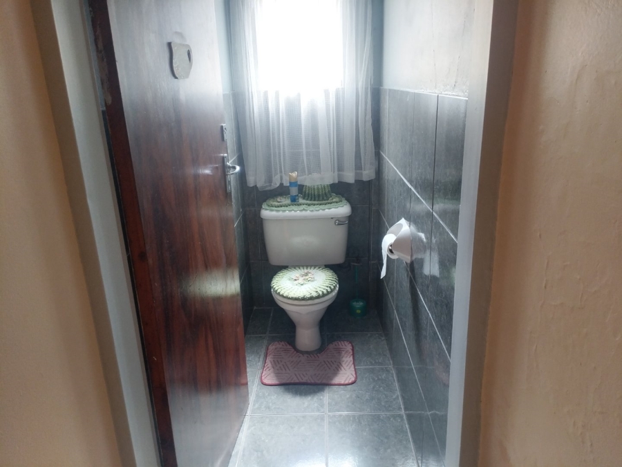 4 Bedroom Property for Sale in Selection Park Gauteng