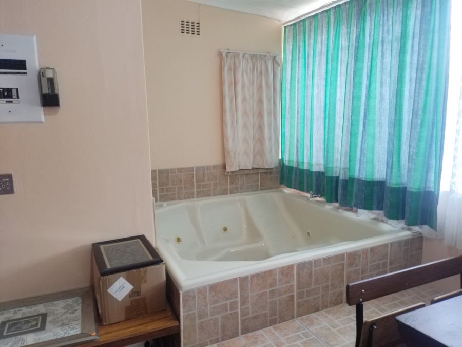 4 Bedroom Property for Sale in Selection Park Gauteng