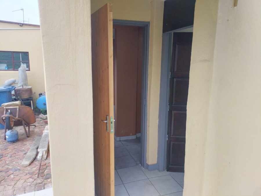 4 Bedroom Property for Sale in Selection Park Gauteng