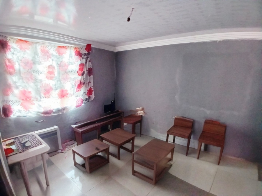  Bedroom Property for Sale in Masetjhaba View Gauteng