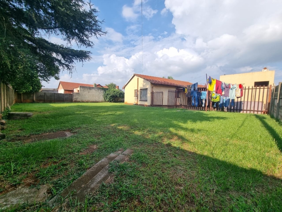 3 Bedroom Property for Sale in Rondebult Gauteng