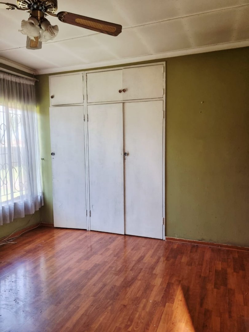 3 Bedroom Property for Sale in Rondebult Gauteng