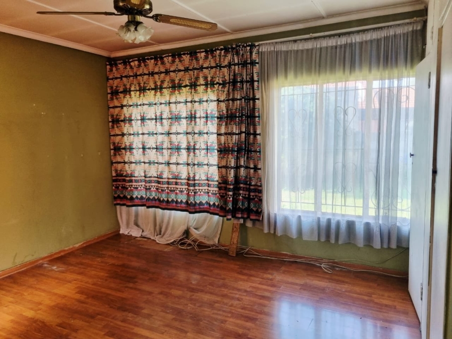 3 Bedroom Property for Sale in Rondebult Gauteng