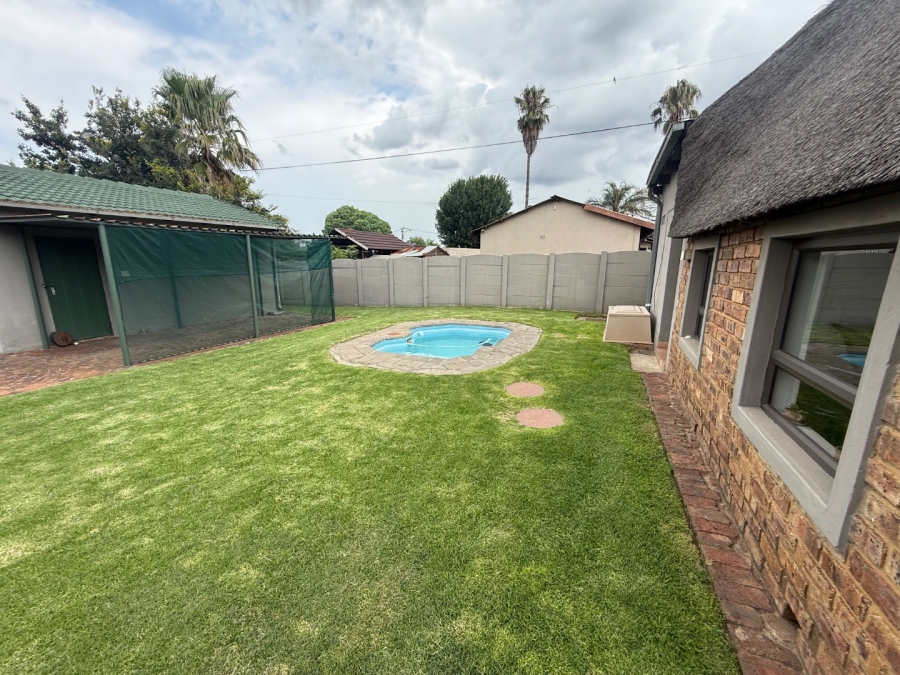 3 Bedroom Property for Sale in Estera Gauteng