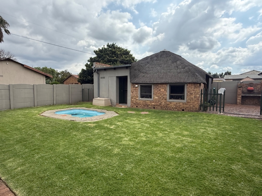 3 Bedroom Property for Sale in Estera Gauteng
